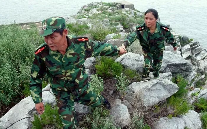 2026年中考素材综合 | 最全版近6年感动中国人物素材汇编【2018-2025年感动中国人物素材+技法】 第78张