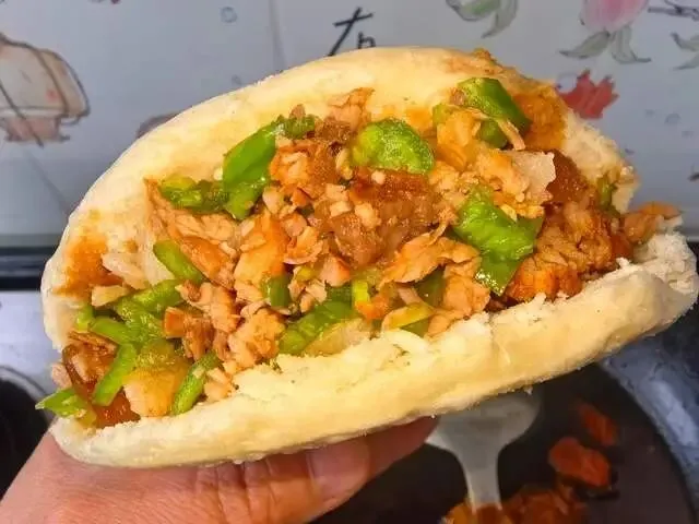 中考倒计时!初三儿子早餐不费妈,10分钟搞定肉夹馍,简单省事 第1张