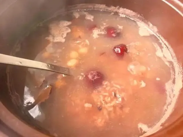 中考倒计时!初三儿子早餐不费妈,10分钟搞定肉夹馍,简单省事 第2张