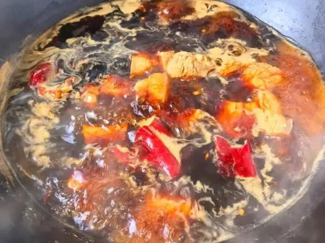 中考倒计时!初三儿子早餐不费妈,10分钟搞定肉夹馍,简单省事 第3张