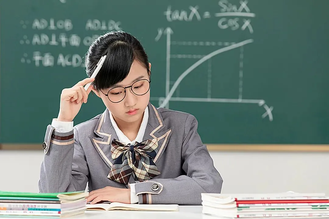 2026届上海青浦区高三二模数学试卷及答案 全科电子版可下载 第2张