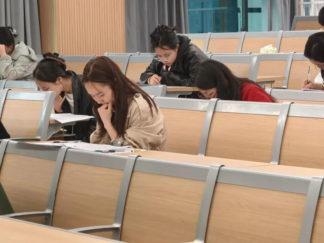 研做中考真题,把准备考航向——记中考复习备考活动月系列活动(二) 第5张