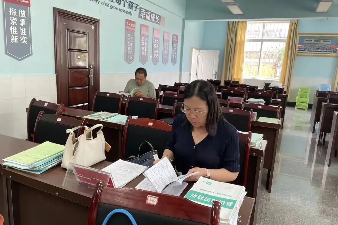 把脉教学常规 助力中考备考——玉溪市教科所领导到双江中学开展视导工作 第94张