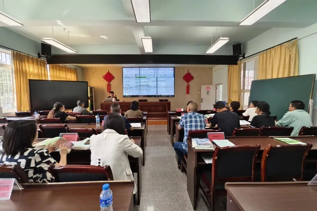 把脉教学常规 助力中考备考——玉溪市教科所领导到双江中学开展视导工作 第118张