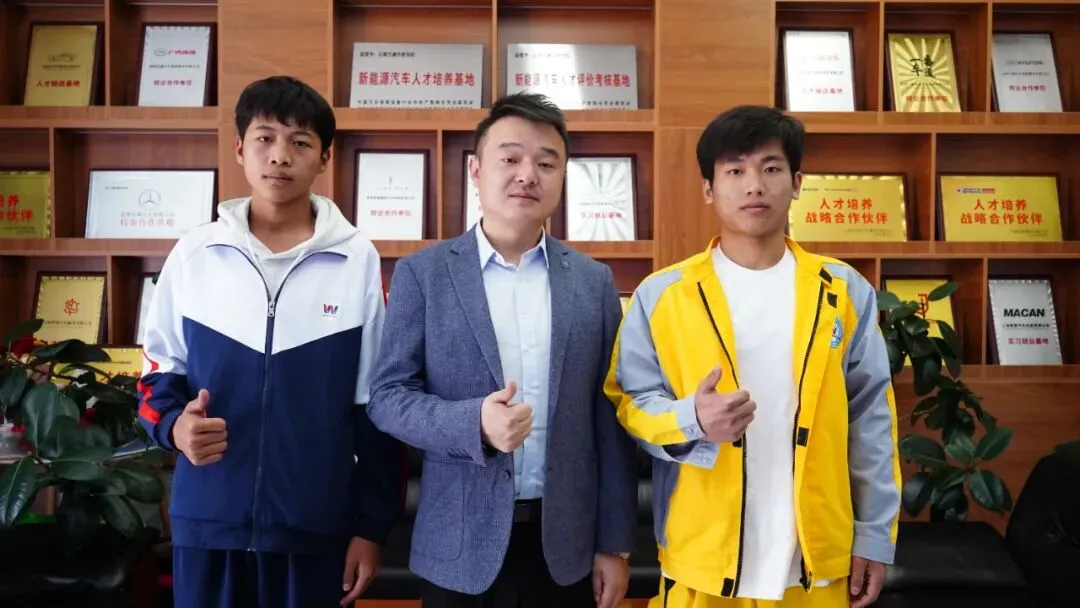 中考落榜≠未来无望!16岁杨晓:一个明智的选择,逆袭精彩的人生! 第12张