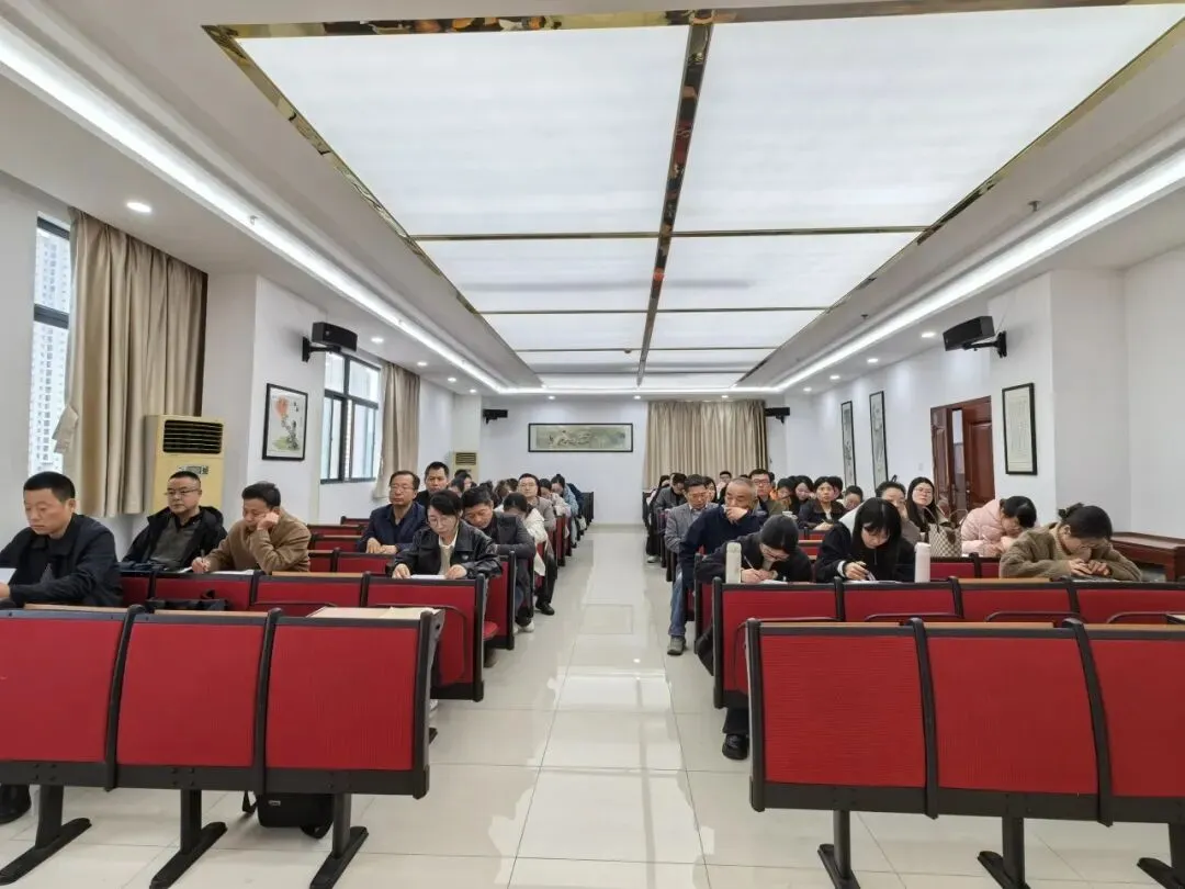 把脉新中考 共研新策略 | 高邮市初中道德与法治专题复习备考交流暨宰华平工作室主题研训活动在汪曾祺学校举行 第14张