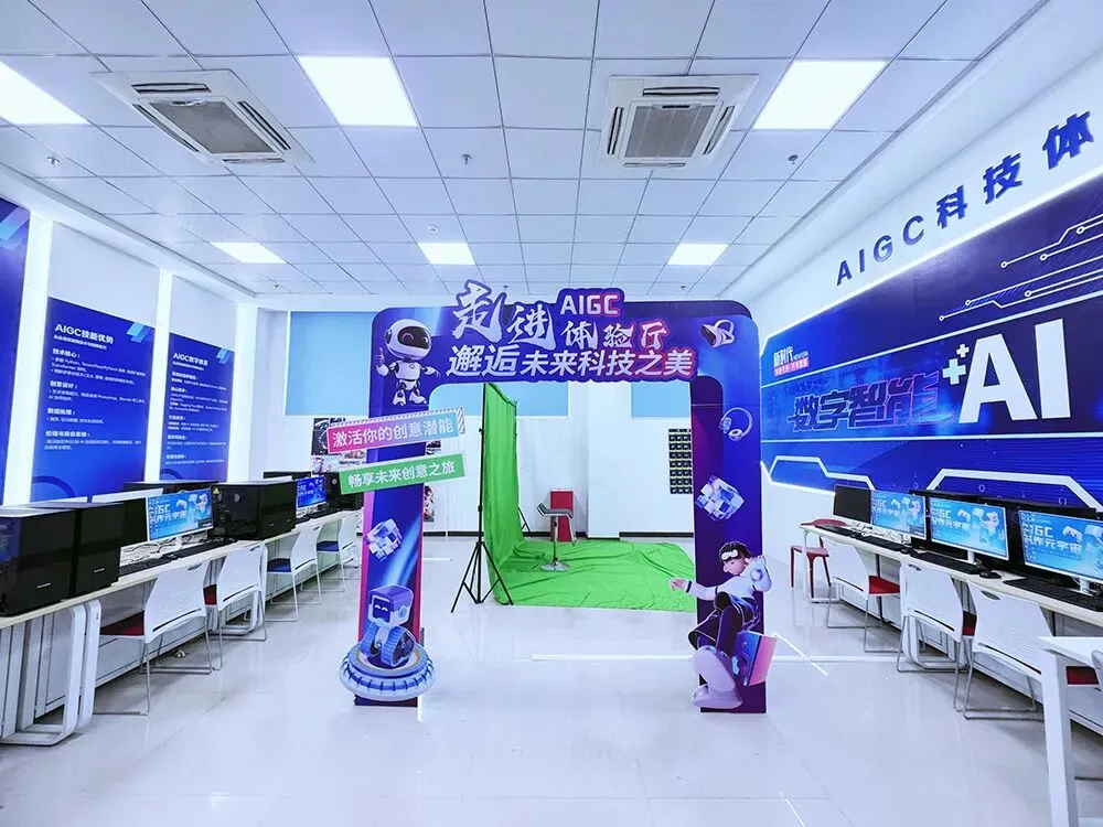 拒绝择校迷茫!广州新华中考咨询周 校企定向培养助力低分学子逆袭 第7张