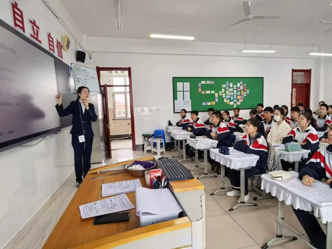 聚力中考 研评共进 ——鸡西市第六共同体初四备考侧记 第1张