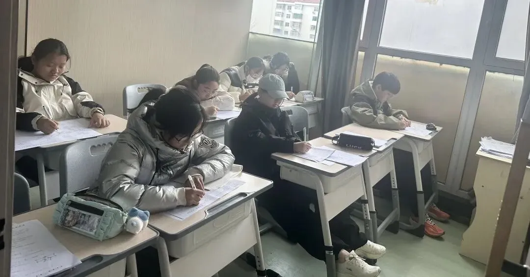 中考冲刺,一战到底!硕锐教育初三冲刺班,用8套卷子改变结局! 第10张