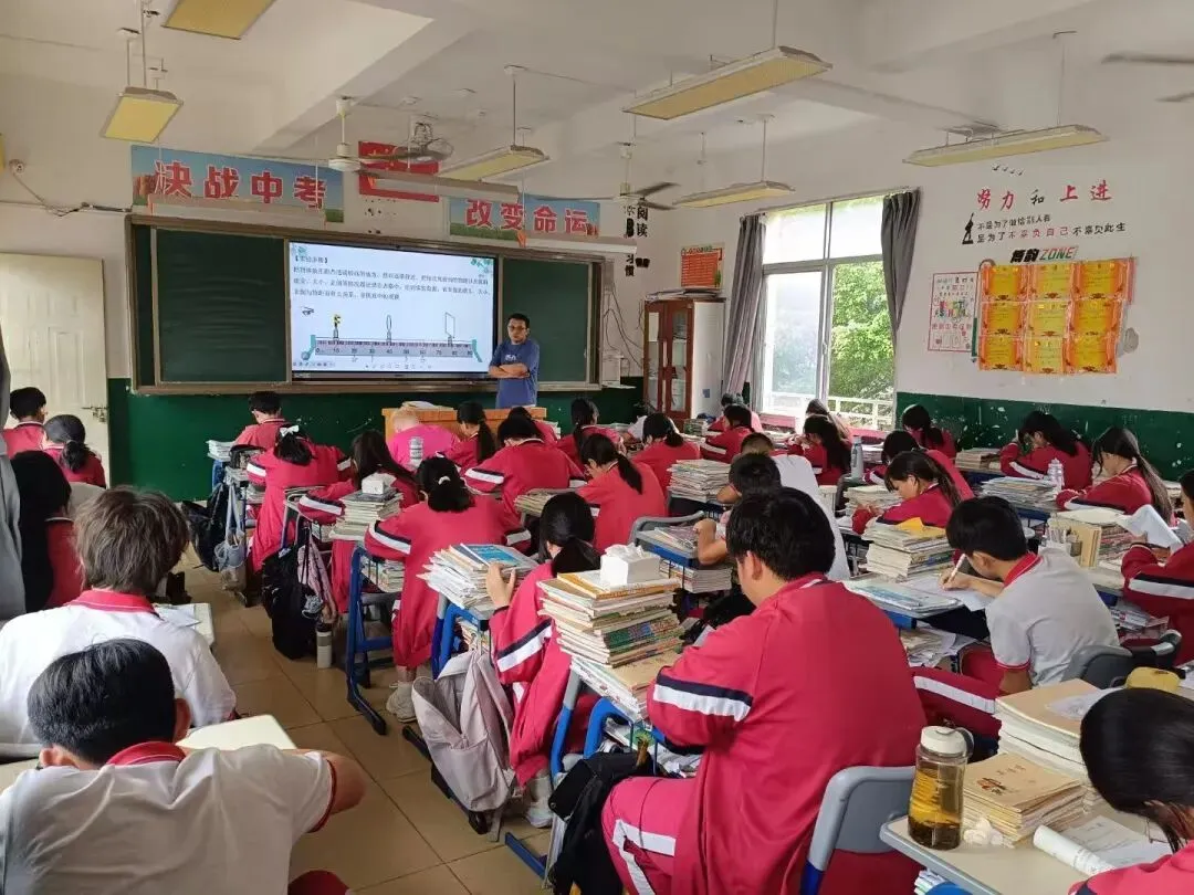 视导把脉明方向 聚力攻坚战中考——区教师进修学校莅临我校开展初三毕业班教学视导工作 第10张