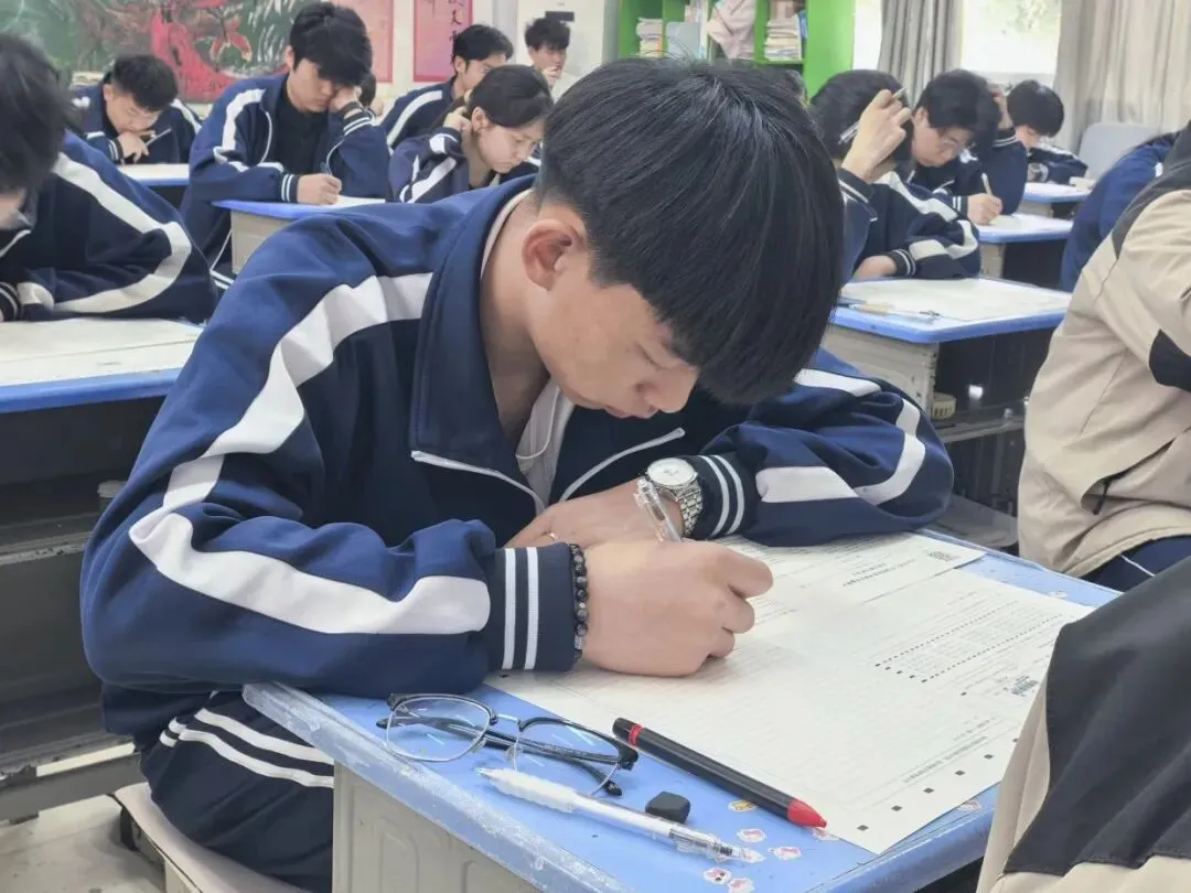 菏泽育华职业中等专业学校举行高三第二次模拟考试 第6张