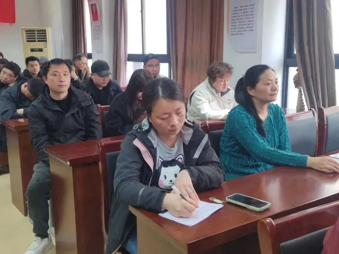 护航中考冲刺 筑牢心理防线—芜湖市中小学心理健康教育百场讲座进校园活动有序开展 第8张