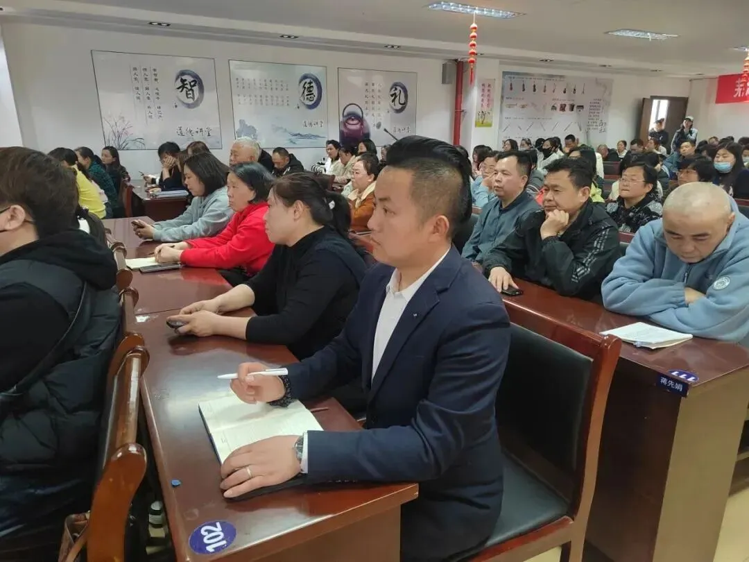 护航中考冲刺 筑牢心理防线—芜湖市中小学心理健康教育百场讲座进校园活动有序开展 第9张