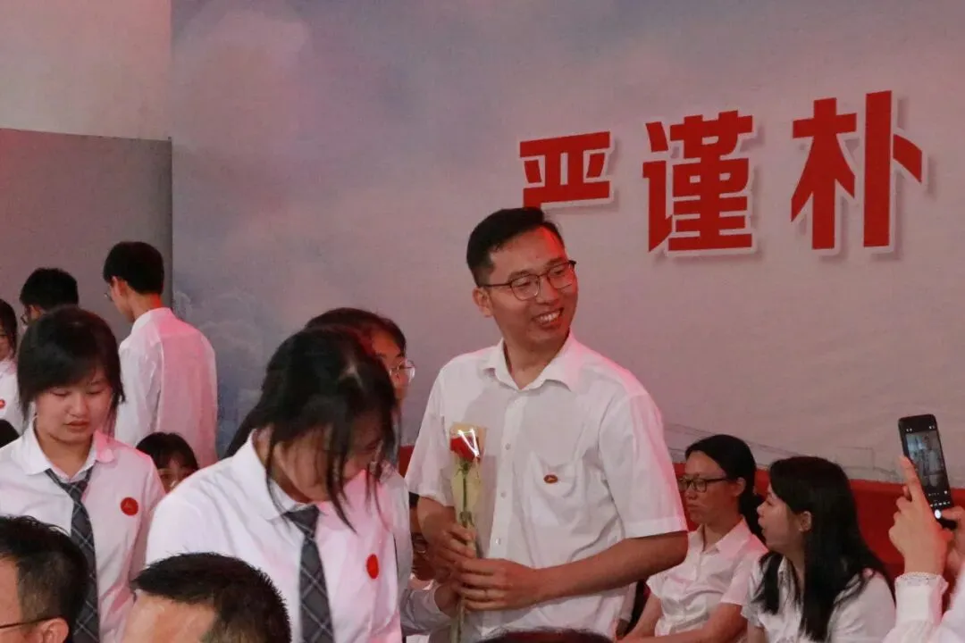 跃马凌云志,执笔战中考——中考70天誓师大会 第70张