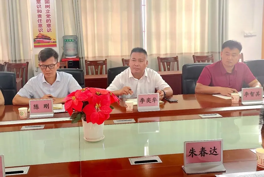 严勤细实抓落实,齐心协力战中考——县教育局朱春达副局长一行到沙河中学调研九年级备考工作 第5张