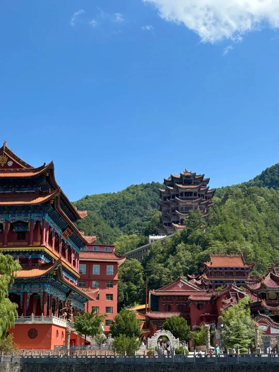 【精校版】湘豫联考4月高三语文试卷+答案 第2张