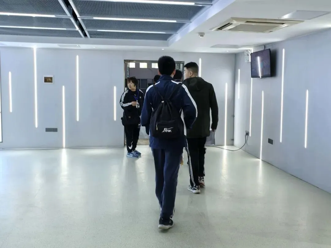 圆满收官!体育中考游泳考试顺利落幕 第2张