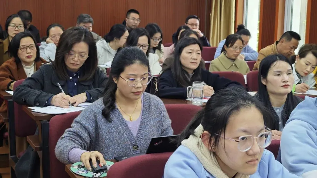 深耕课堂明方向 携手共进备中考——建湖县2026年中考英语复习研讨活动在秀夫初中举行 第6张