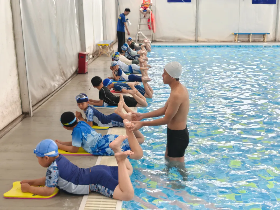 【关注】游泳纳入中考,仁化5所学校的学生已下水开练 第9张