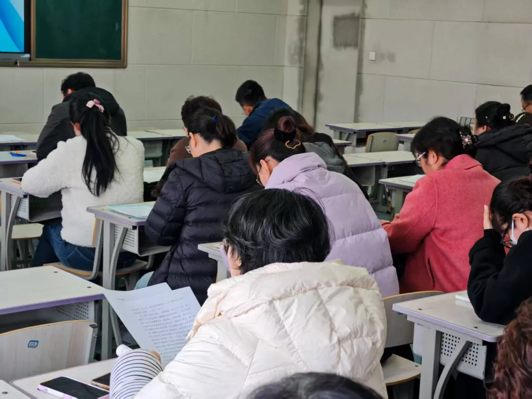 【存真•中考会考】锚定方向,科学提质——莱山区第一初级中学召开年级全体教师会议 第6张