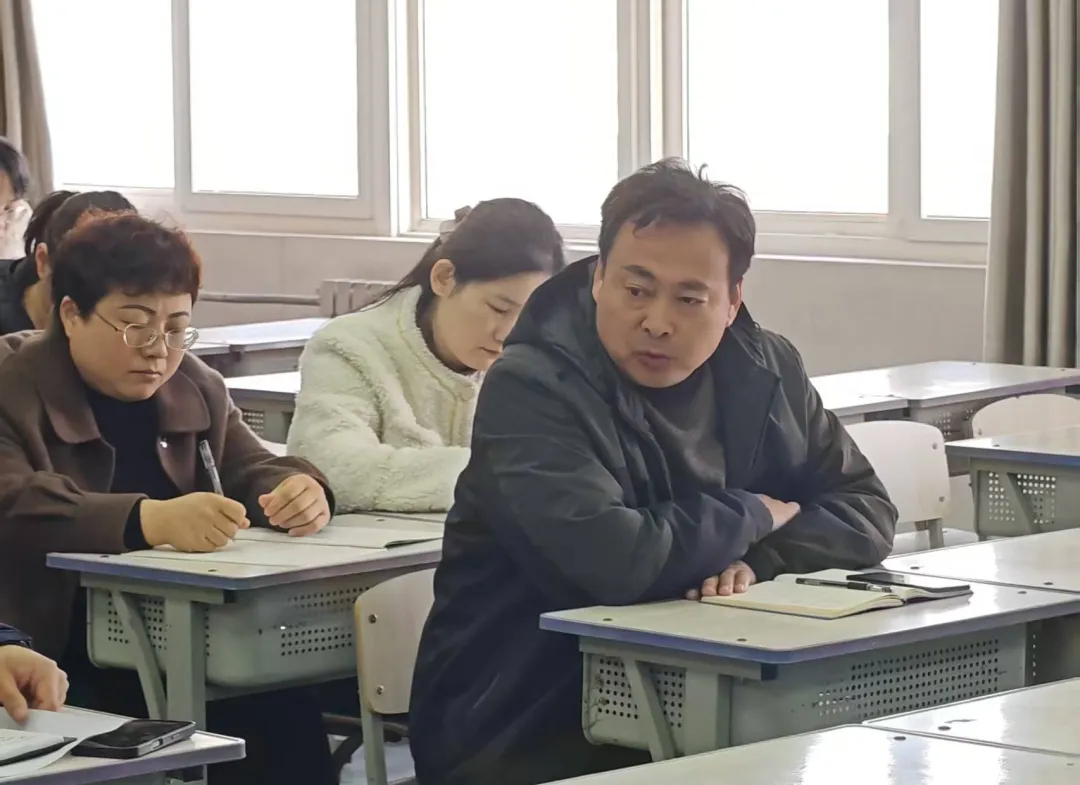 【存真•中考会考】锚定方向,科学提质——莱山区第一初级中学召开年级全体教师会议 第10张