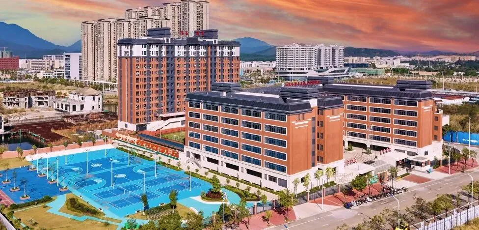 校园开放预约开启,中考志愿一对一公益指导同步上线||周末及五一,扫码即可预约. 第4张