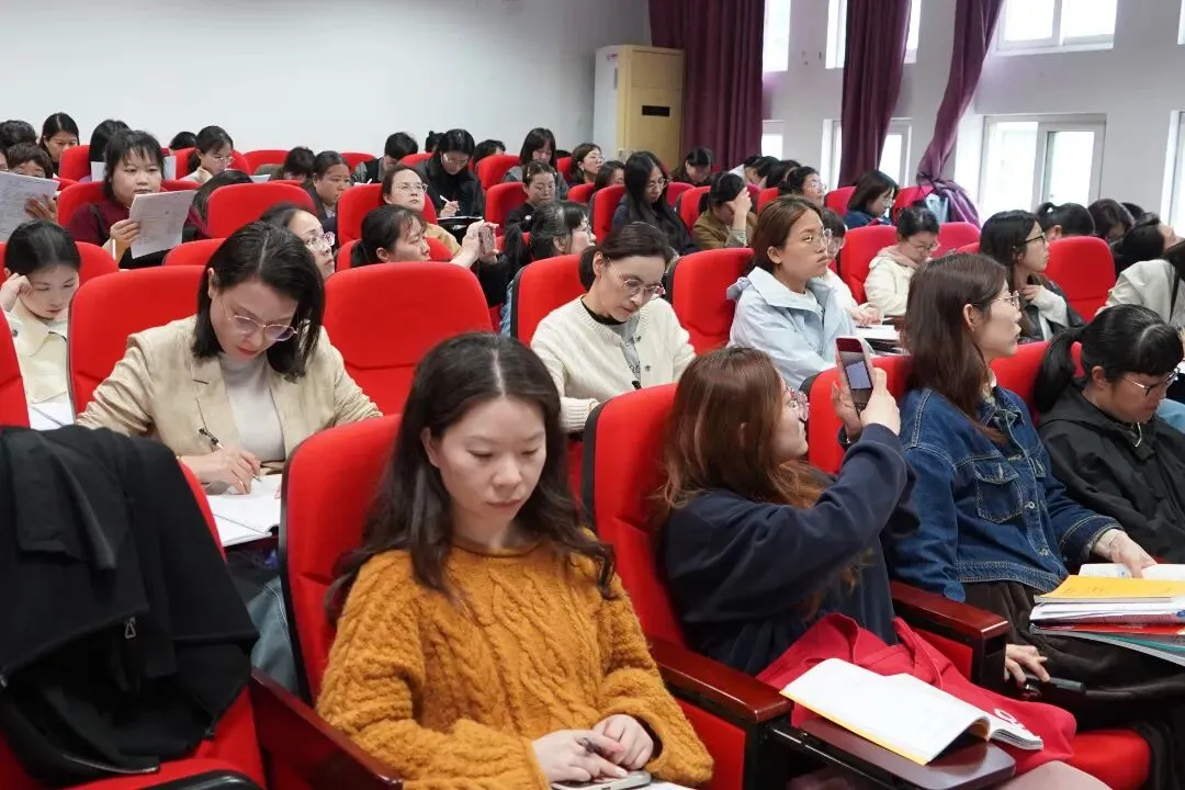 把脉一模学情·深耕中考复习——玉环市九年级英语一模质量分析暨复习研讨会在我校顺利召开 第11张