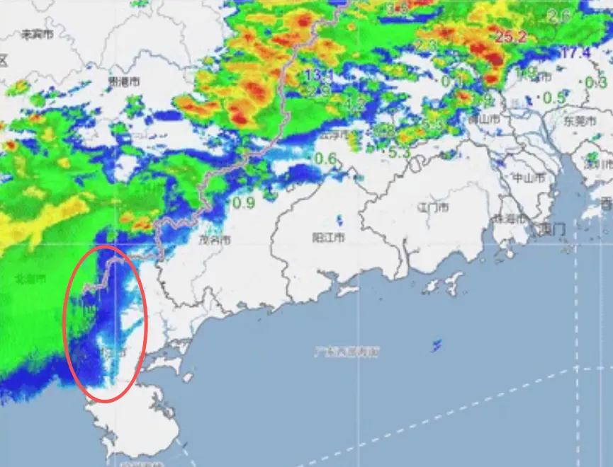 湛江多地暴雨来袭!中小学是否停课、中考体考是否受影响?速看→ 第4张