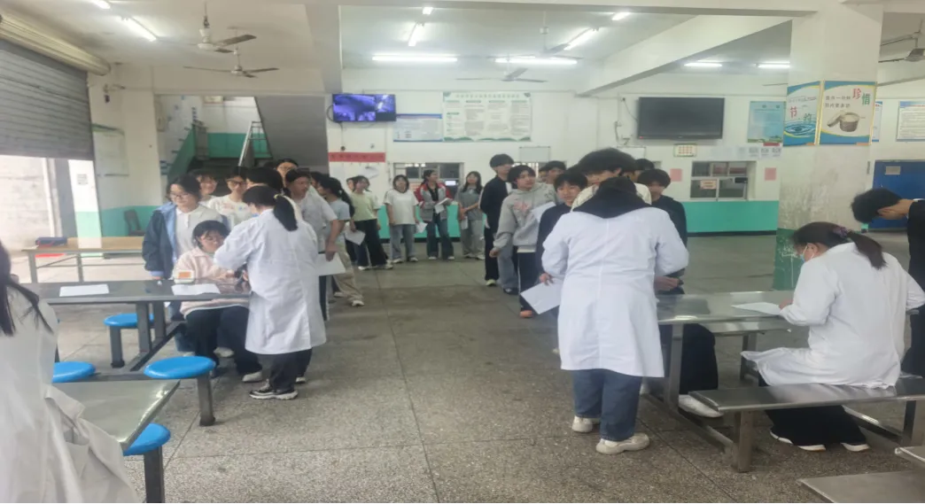 健康护航 助力中考——天华镇中心卫生院完成初中毕业班体考体检工作 第4张