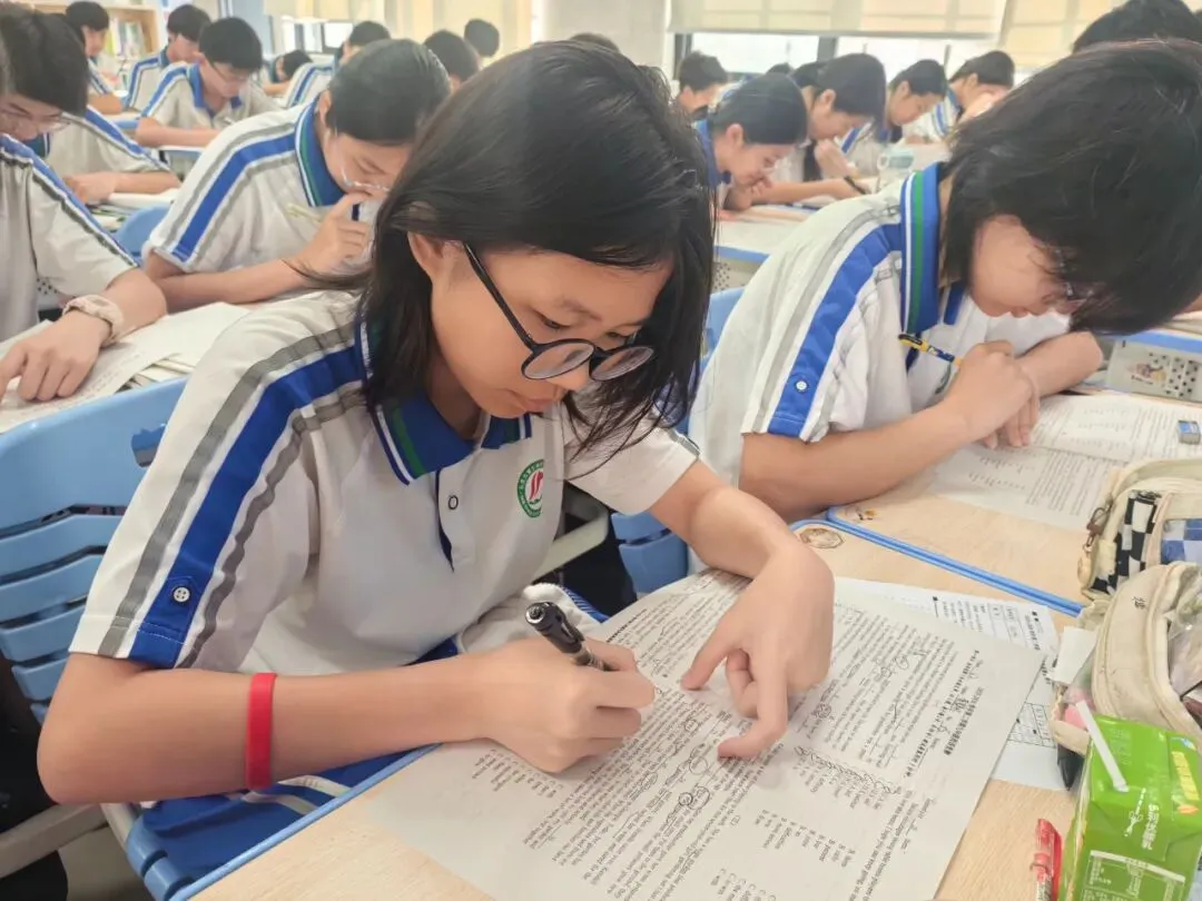 【科组动态】以赛促学固语法,凝心聚力迎中考——香市中学初三级顺利举办英语语法知识竞赛 第7张