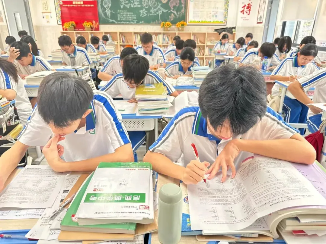 【科组动态】以赛促学固语法,凝心聚力迎中考——香市中学初三级顺利举办英语语法知识竞赛 第8张