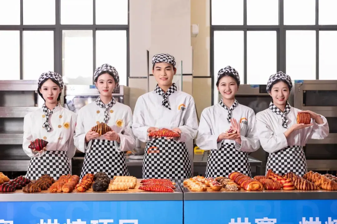 【家长必看】别等中考结束,才慌慌张张为孩子择校学技术,那时候别人都入学了!! 第2张