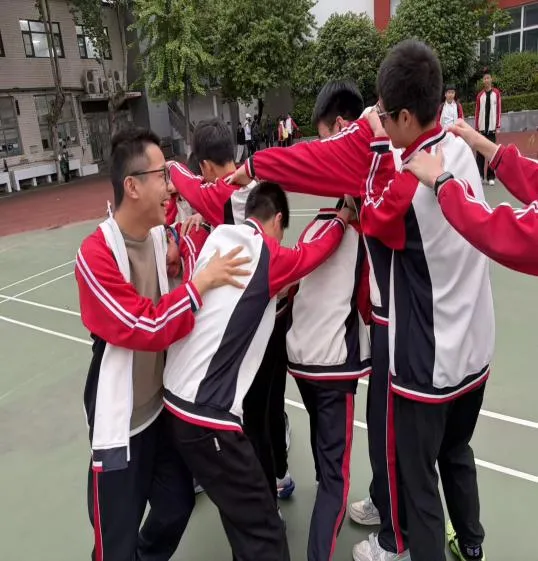 凝心聚力,冲刺中考——平顶山市第八中学开展九年级减压赋能团体辅导活动 第7张