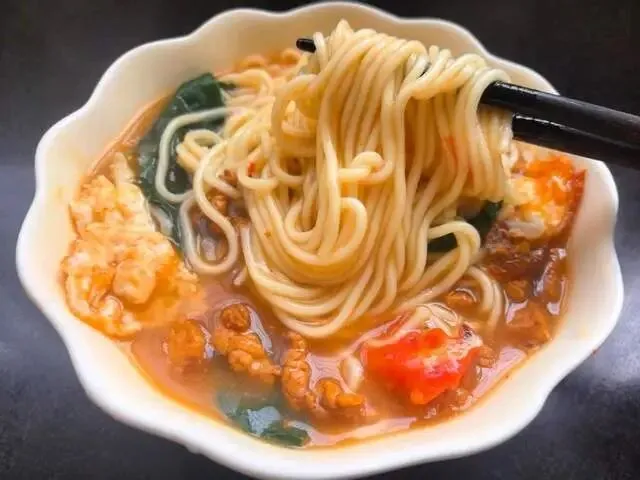 中考倒计时!初三儿子早餐不费妈,面条这样做,天天吃孩子也愿意 第3张