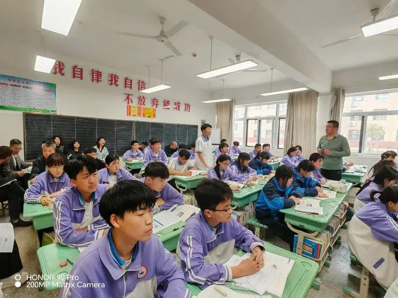 聚焦新课标 对标新中考 携手共研促提升——胡屯镇中学成功承办区联盟教研活动 第3张