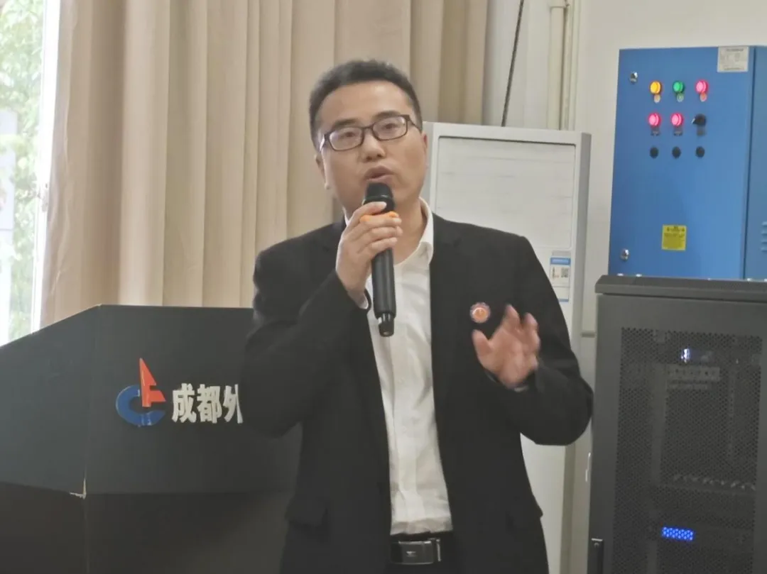 深耕真题明方向,精准建模破难题——成实外教育集团高三语文集团教研活动 第18张