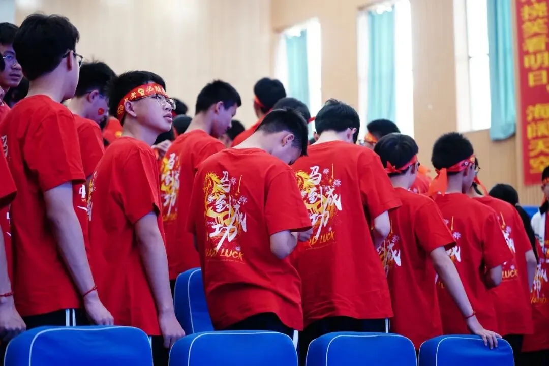 【奋战六十天 ,圆梦中考时】彝良天立学校2026届“亮剑中考时,无悔青春”目标引领大会 第46张