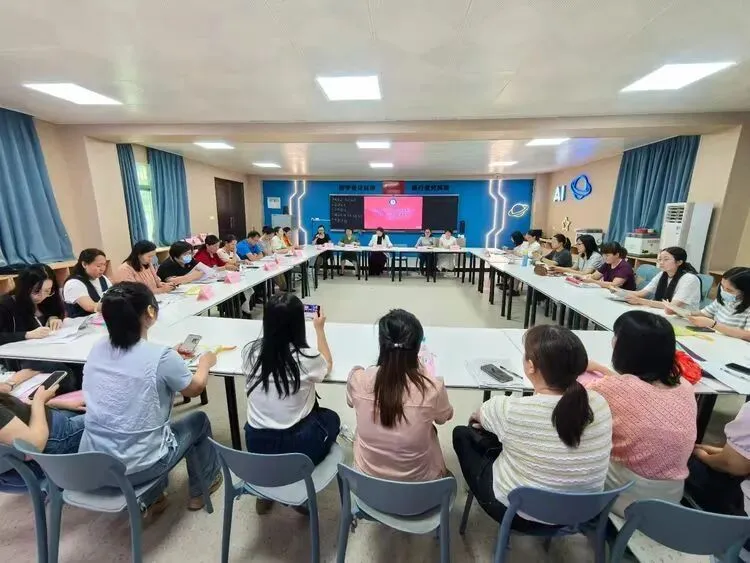 研思并行促提升,中考备考共前行 ——李观清工作室赴吴川四中开展英语备考教研 第7张