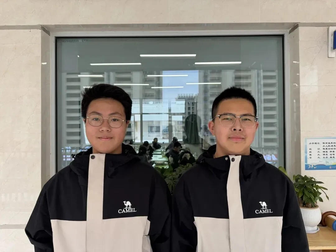 镜头与课堂同奏 笔尖与试卷共鸣 第3张