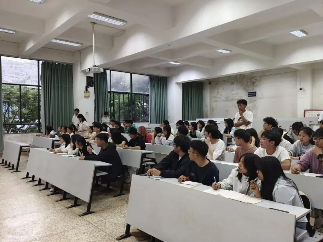 【学风建设】数学学院“青春逐梦,中高考真题争锋”活动 第20张