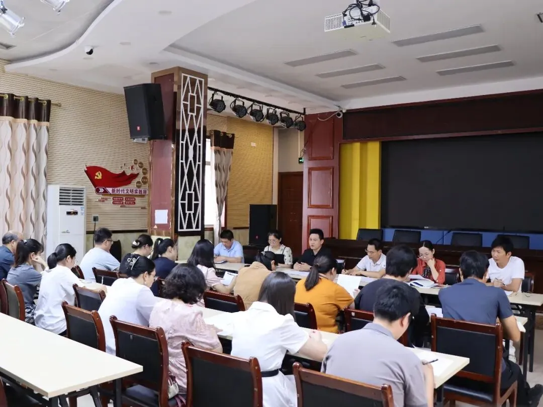 精准视导促提升 凝心聚力备中考 —— 钦州市教育发展研究中心莅临市第八中学开展专题教学视导活动 第15张