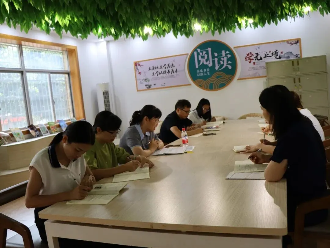 精准视导促提升 凝心聚力备中考 —— 钦州市教育发展研究中心莅临市第八中学开展专题教学视导活动 第20张