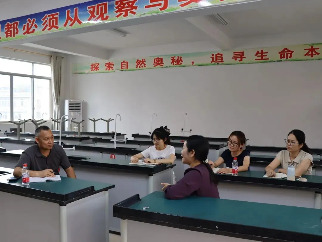 精准视导促提升 凝心聚力备中考 —— 钦州市教育发展研究中心莅临市第八中学开展专题教学视导活动 第22张