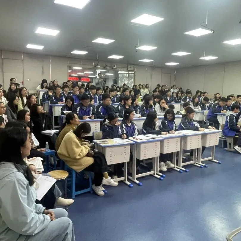 深耕真题砺专业,精研妙讲绽锋芒|浏阳市高中英语名师工作室集中研修暨浏阳市高中英语教师素养大赛·高考讲题比赛圆满落幕 第23张