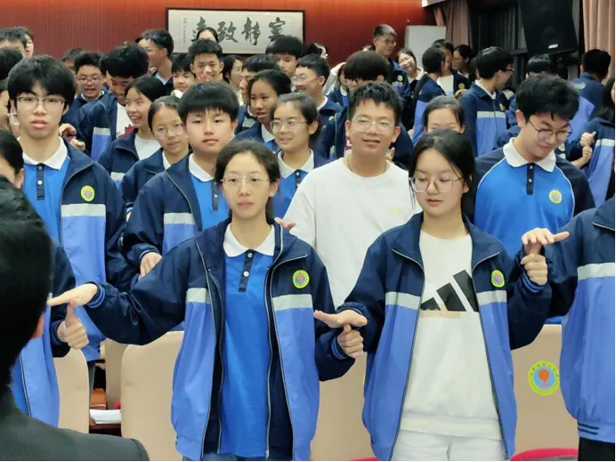 心向阳光,逐梦中考|宜章县心理健康协会走进九中,为初三学子赋能减压 第2张