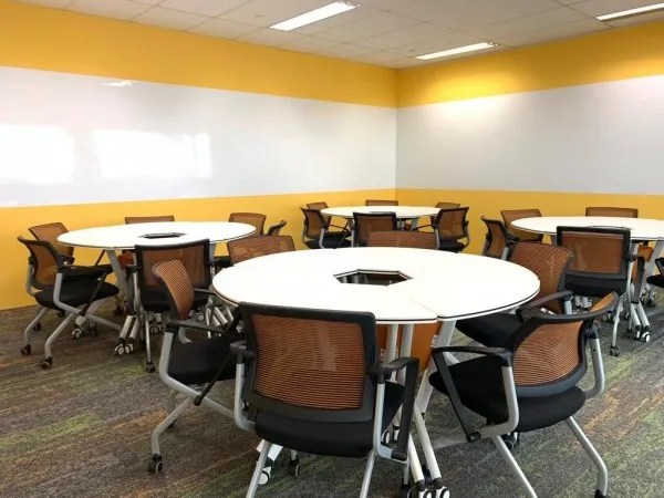 中考后新出路!2 年国内 + 1 年新加坡带薪留学,初中毕业直升海外名校,技能 学历 就业一步到位 第17张