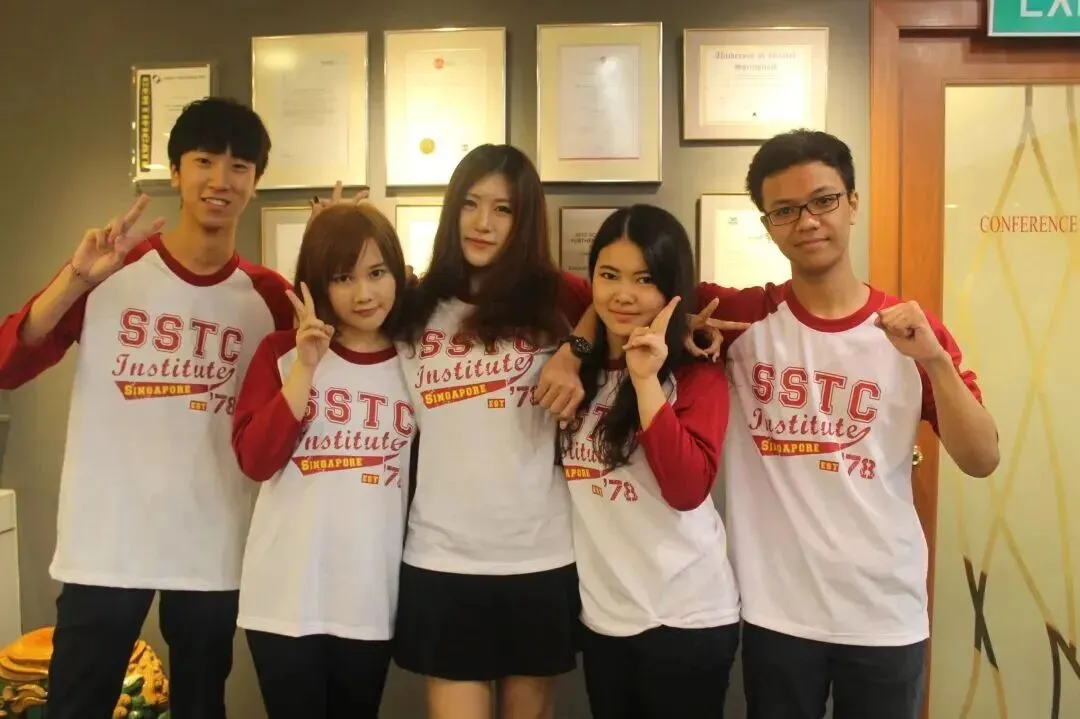 中考后新出路!2 年国内 + 1 年新加坡带薪留学,初中毕业直升海外名校,技能 学历 就业一步到位 第18张