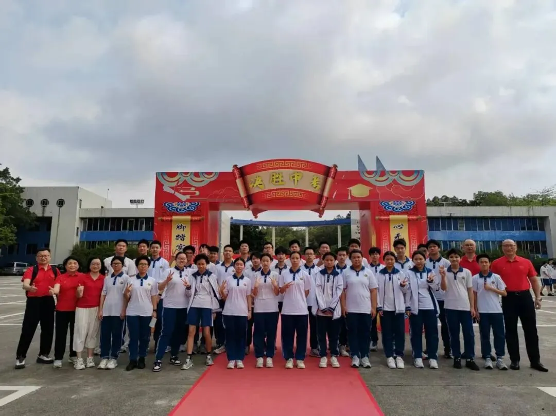 莲峰策马扬鞭处,知用同心折桂时——中考誓师大会圆满举行 第16张