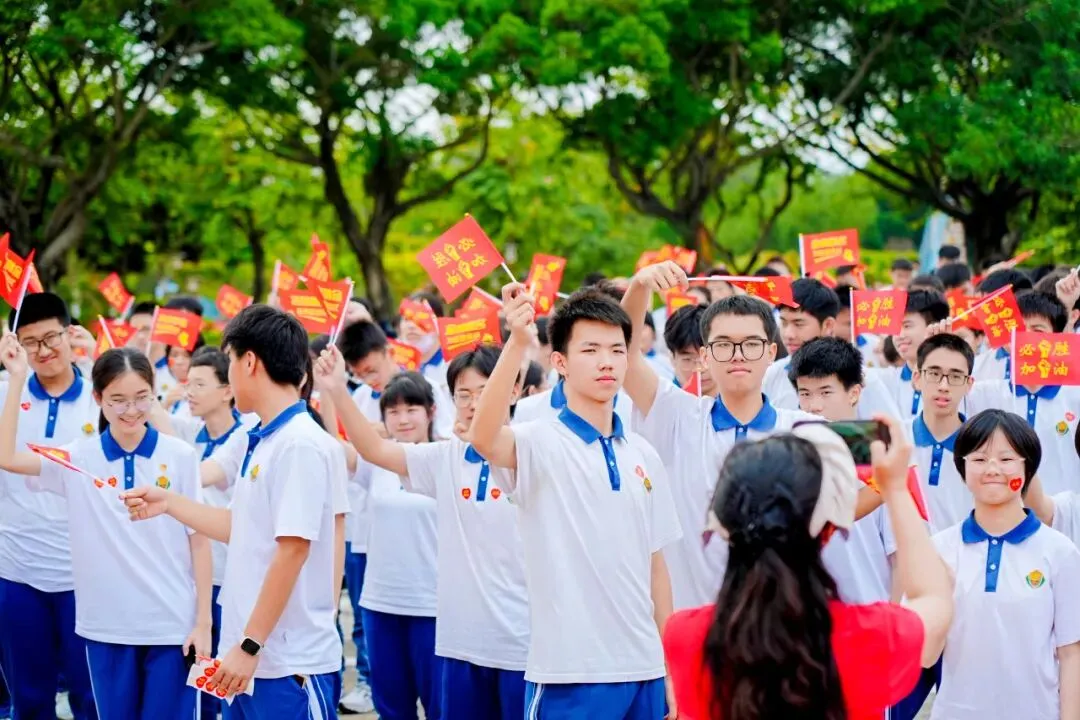 莲峰策马扬鞭处,知用同心折桂时——中考誓师大会圆满举行 第38张