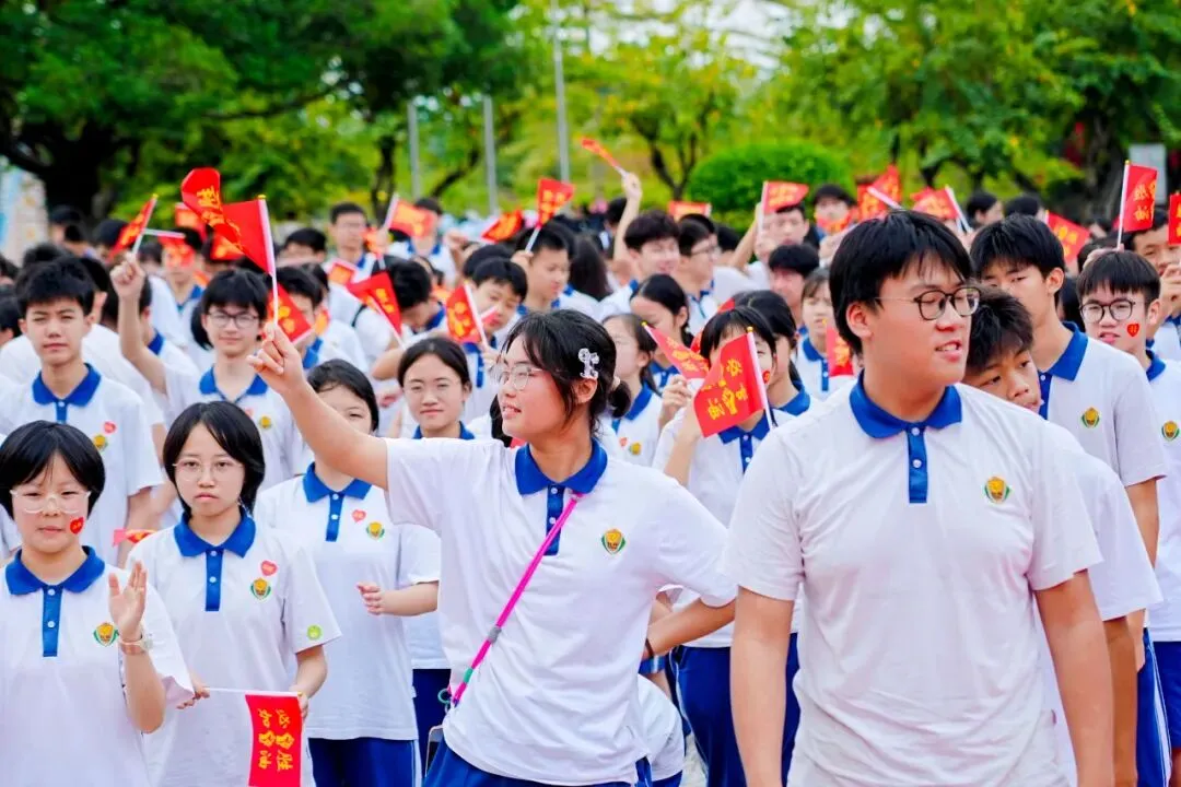 莲峰策马扬鞭处,知用同心折桂时——中考誓师大会圆满举行 第39张